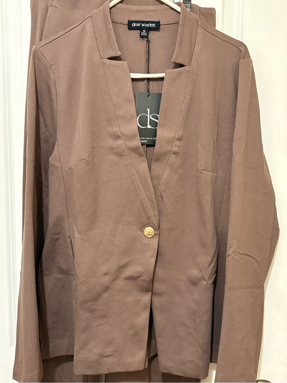 Dear Scarlett Set Single-Button Blazer Jacket and matching pants in Mocha
